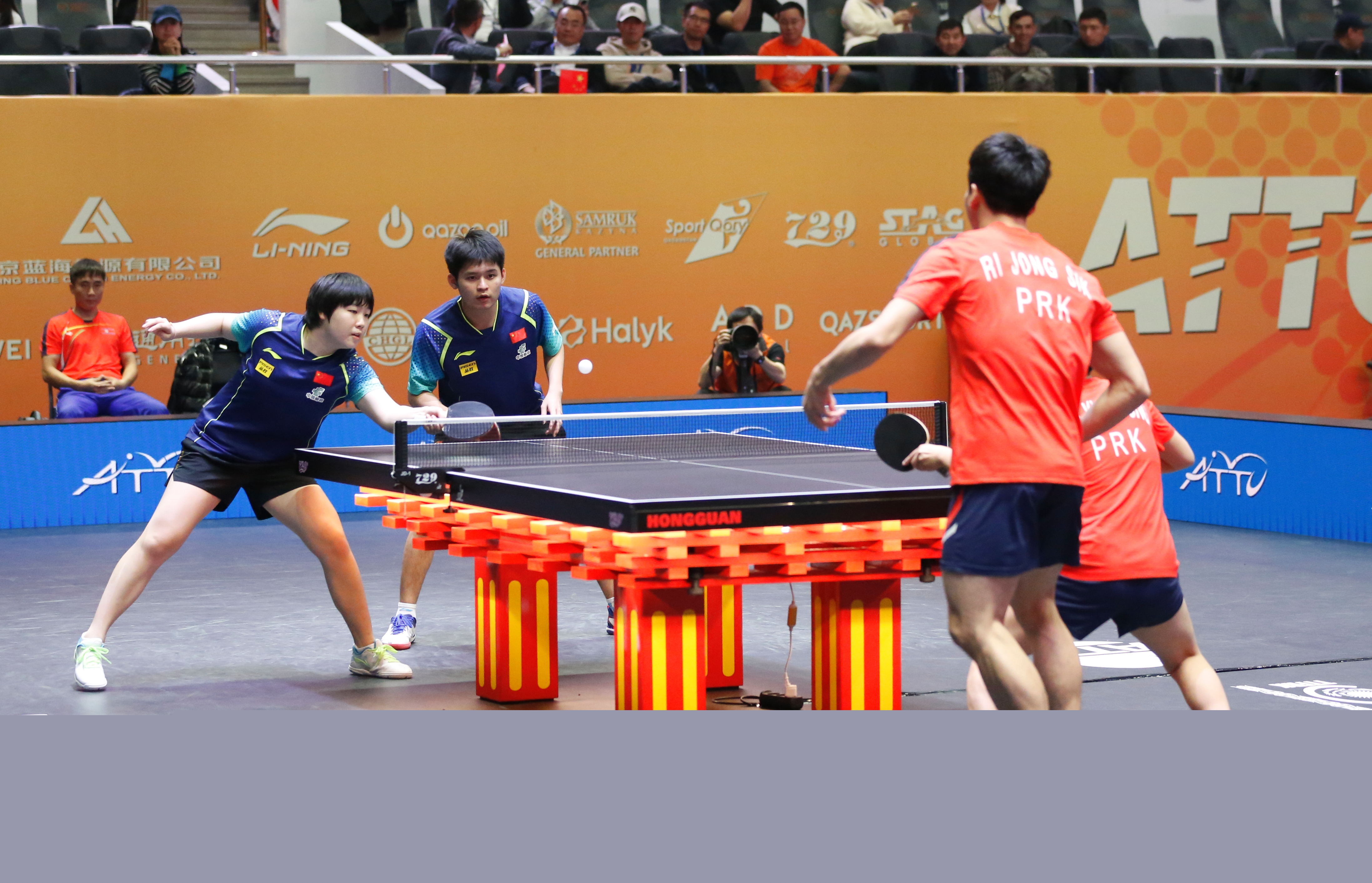 针灸中医拿 针灸中医拿