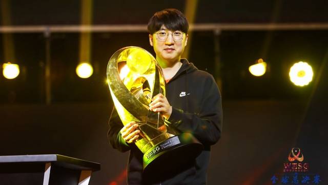 减少了其助 减少了其助