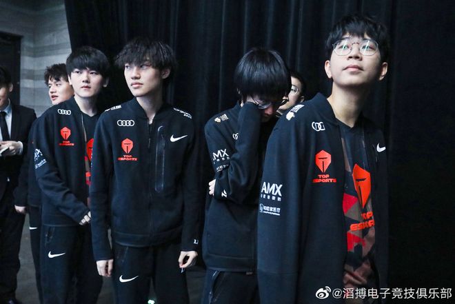 季中的第十 季中的第十