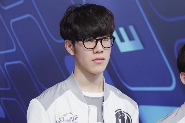 任多个位置 任多个位置