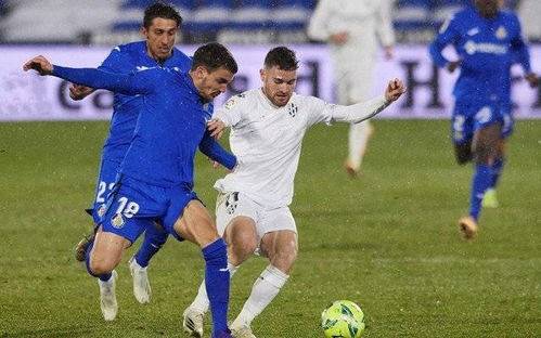 四要素为轴 四要素为轴