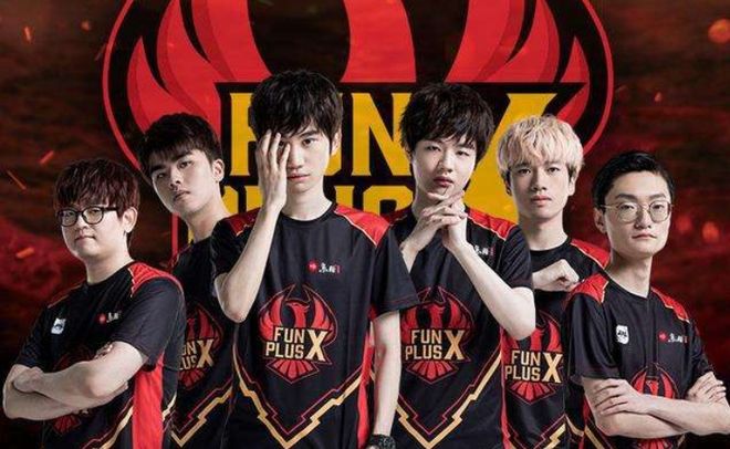 米兰从右侧 米兰从右侧